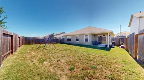 Exterior - 6021 Toby Bnd, Bryan, TX 77807 photo 3 of 5