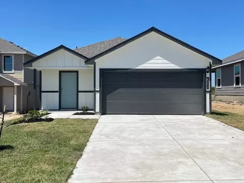 1252 Hickory Grv, Brenham, TX 77833