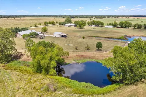 4366 Collette Ln, Bryan, TX 77808