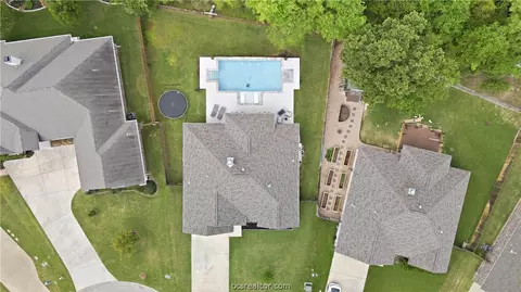 3070 W Embers Ct, Bryan, TX 77808