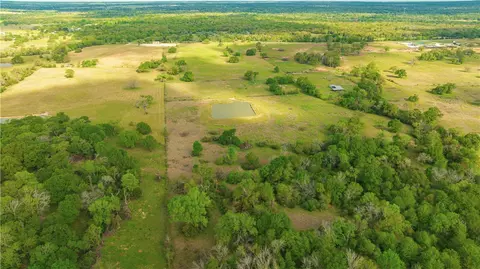 9999 Tabor Rd, Bryan, TX 77808 photo 2