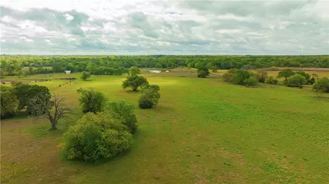 9999 Tabor Rd, Bryan, TX 77808 photo 4