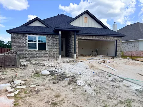 3046 Teller Dr, Bryan, TX 77808