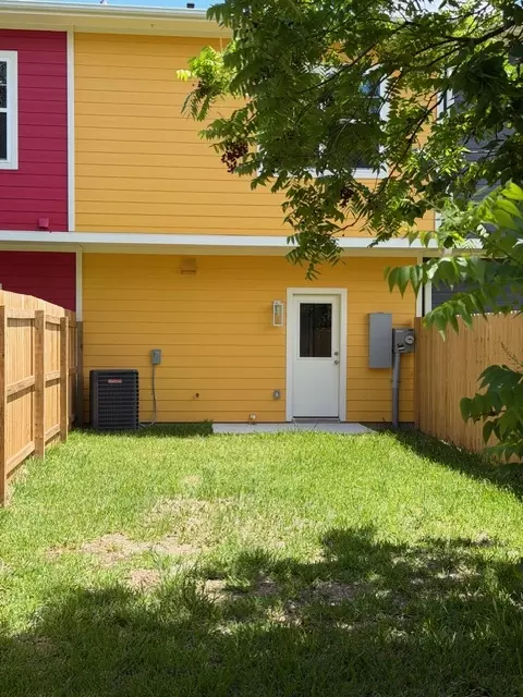 Exterior - 804 Parker N, Bryan, TX 77803 photo 4 of 4