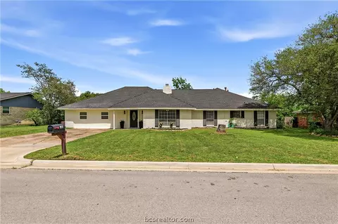 1405 Lawyer St, College Station, TX 77840