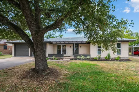 1509 Barak Ln, Bryan, TX 77802