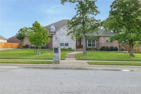 5305 Cascades Ct, College Station, TX 77845