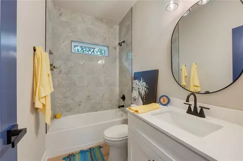 Bath - 909 E 26th, Bryan, TX 77803 photo 1 of 3