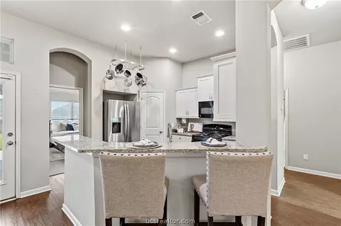 Kitchen - 3047 Positano Loop, Bryan, TX 77808 photo 3 of 3