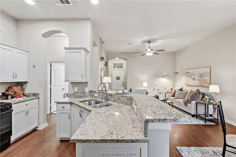 Kitchen - 3047 Positano Loop, Bryan, TX 77808 photo 2 of 3