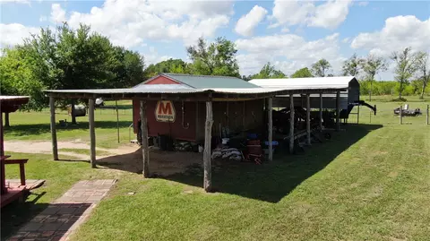 Exterior - 197 County Road 268, Cameron, TX 76520 photo 1 of 11