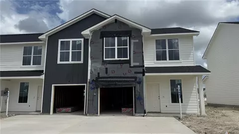 10669 Berry Branch Ln, Bryan, TX 77845 photo 4