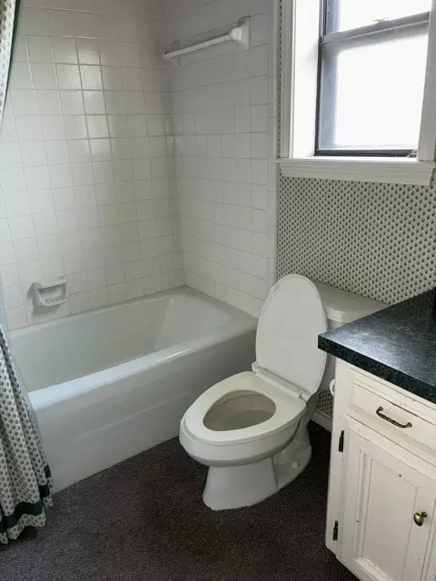 Bath - 2419 E Briargate Dr, Bryan, TX 77802 photo 1 of 7