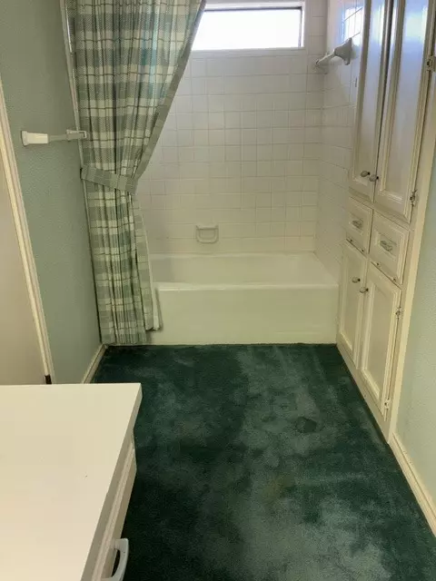 Bath - 2419 E Briargate Dr, Bryan, TX 77802 photo 6 of 7