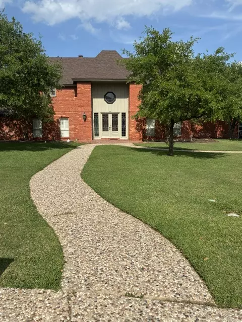 2419 E Briargate Dr, Bryan, TX 77802
