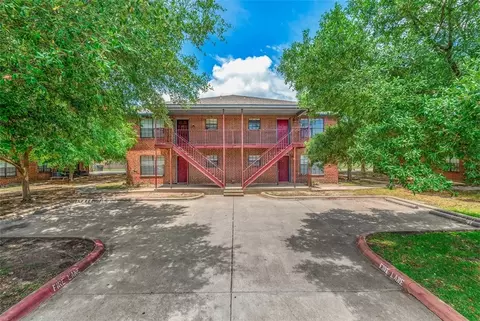1808 Woodsman Dr, College Station, TX 77840