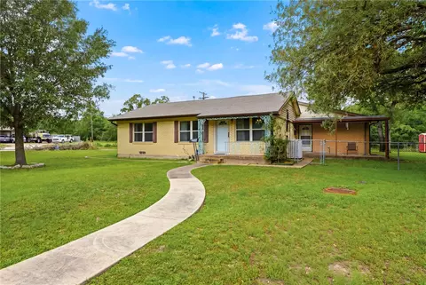 806 Mary Lake Dr, Bryan, TX 77802