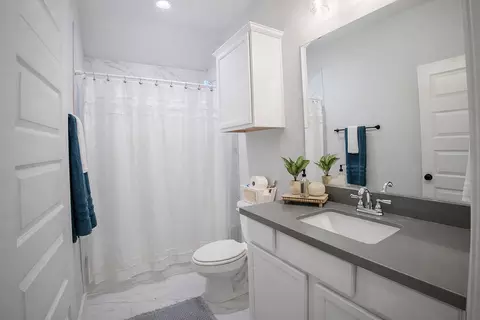 Bath - 3116 Tarleton Ct, Bryan, TX 77808 photo 1 of 3