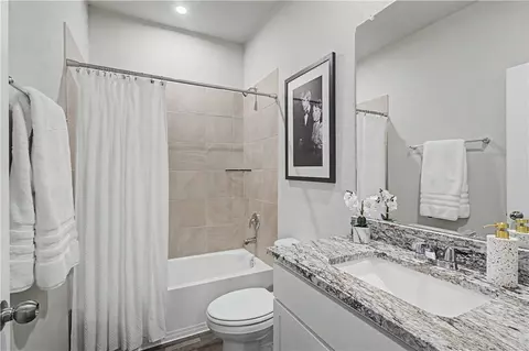 Bath - 5520 Harriet St, Bryan, TX 77807 photo 3 of 3