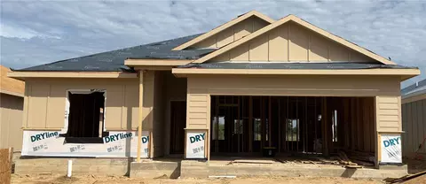5520 Harriet St, Bryan, TX 77807