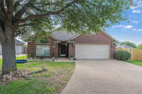 3300 Fredrick Ct, College Station, TX 77845
