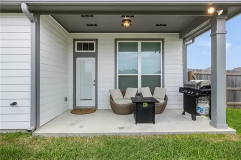 Exterior - 1968 Chief St, Bryan, TX 77807 photo 2 of 7