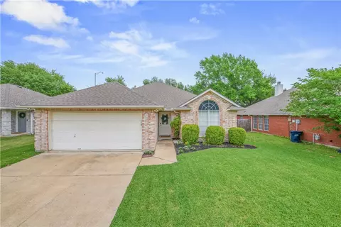 3509 Vienna Dr, College Station, TX 77845