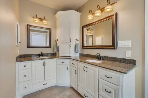 Bath - 2934 Ambrose Dr, Bryan, TX 77808 photo 1 of 5