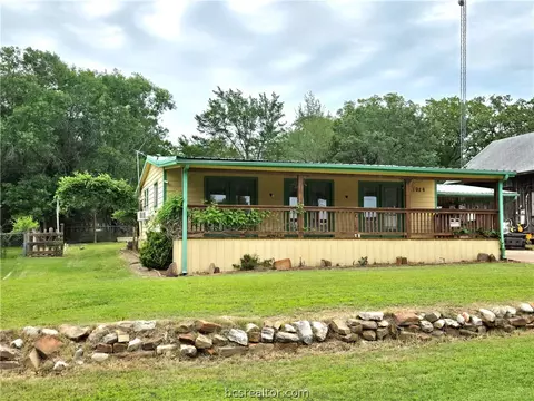 1026 Lakeview Ln, Somerville, TX 77879