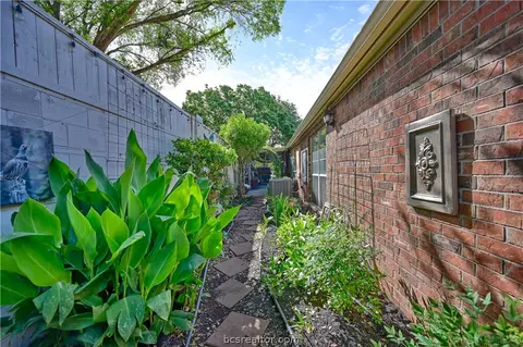 1514 Bennett St, Bryan, TX 77802 photo 23