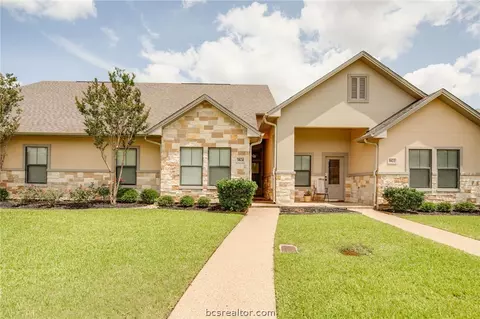 3824 Blackhawk Ln, College Station, TX 77845
