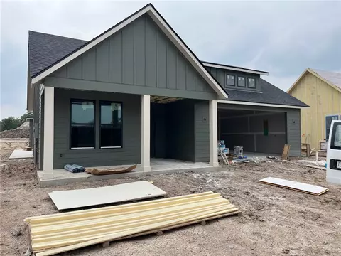 4060 Lakeside Club Dr, College Station, TX 77845