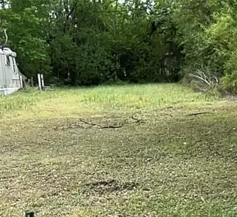 405 N Shaw St, Caldwell, TX 77836