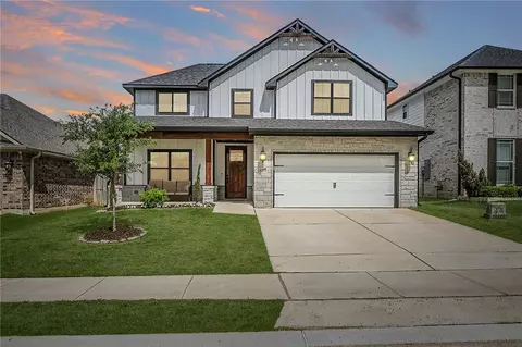 6327 Spartan Dr, College Station, TX 77845