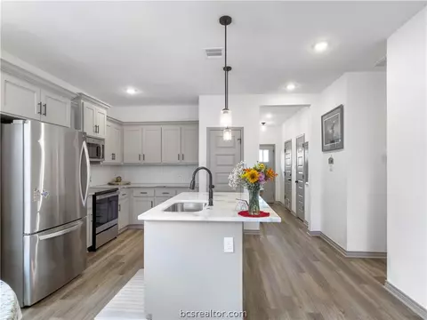 417 Marble Falls Dr, Bryan, TX 77803 photo 7