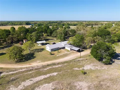 2205 County Road 122 County Rd, Caldwell, TX 77836