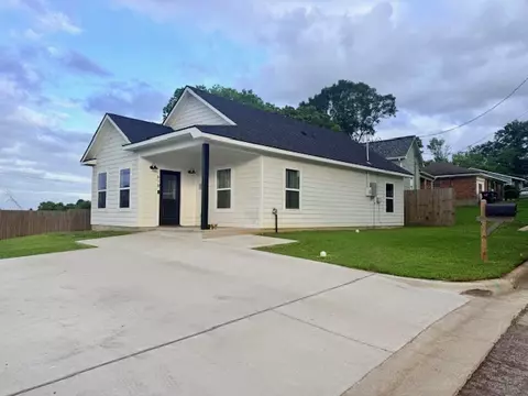 810 Brown St, Brenham, TX 77833