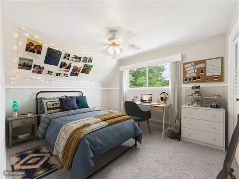 Bedroom - 902 Briar Bend Ct, Bryan, TX 77802 photo 10 of 11