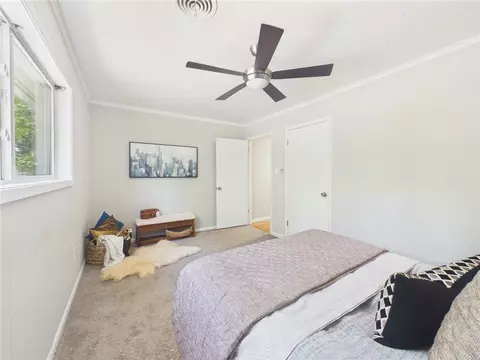 Bedroom - 902 Briar Bend Ct, Bryan, TX 77802 photo 4 of 11