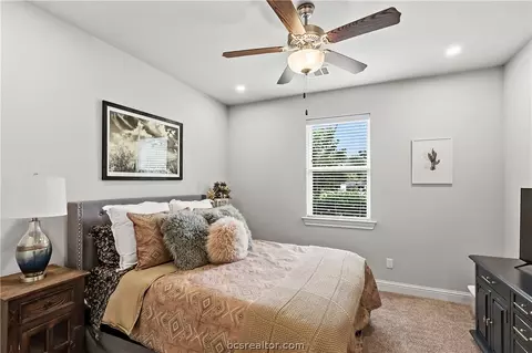 Bedroom - 10468 Cornwall Ln, Iola, TX 77861 photo 3 of 5