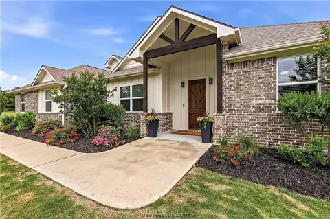 Exterior - 10468 Cornwall Ln, Iola, TX 77861 photo 3 of 7