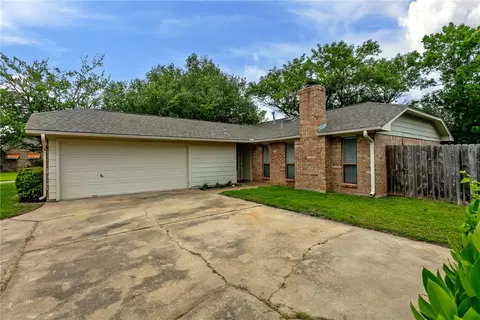 Exterior - 4507 Taft Ct, Bryan, TX 77802 photo 3 of 7