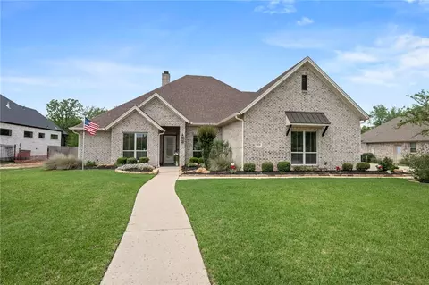1231 Quarry Oaks Dr, College Station, TX 77845