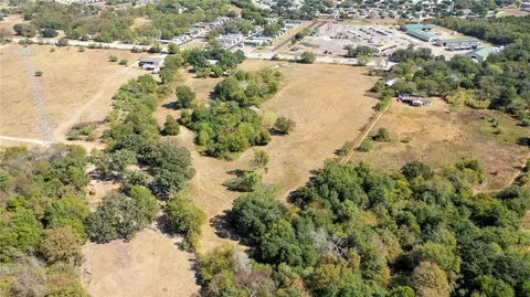 2216 Old Hearne Rd, Bryan, TX 77803 photo 6