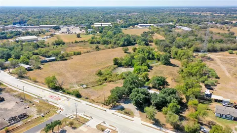 2216 Old Hearne Rd, Bryan, TX 77803 photo 5