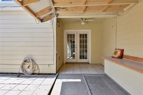 932 Navidad St, Bryan, TX 77801 photo 7