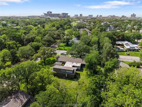 800 Park Pl, College Station, TX 77840