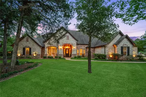 5216 Ruddy Duck Dr, College Station, TX 77845