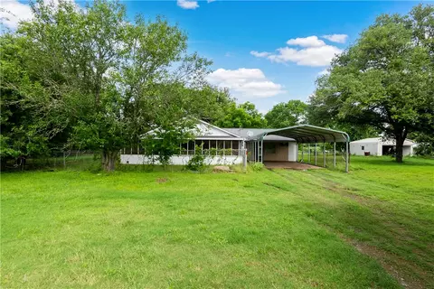 6088 Hare Ln, Bryan, TX 77808