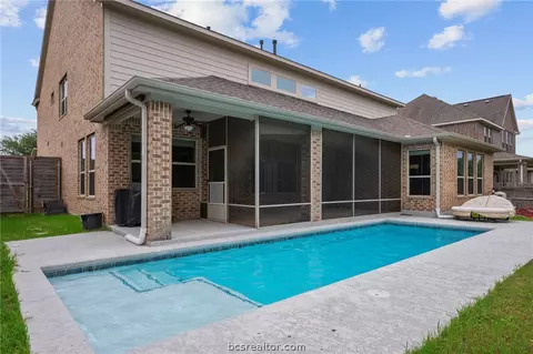 4100 Wallaceshire Ave, College Station, TX 77845
